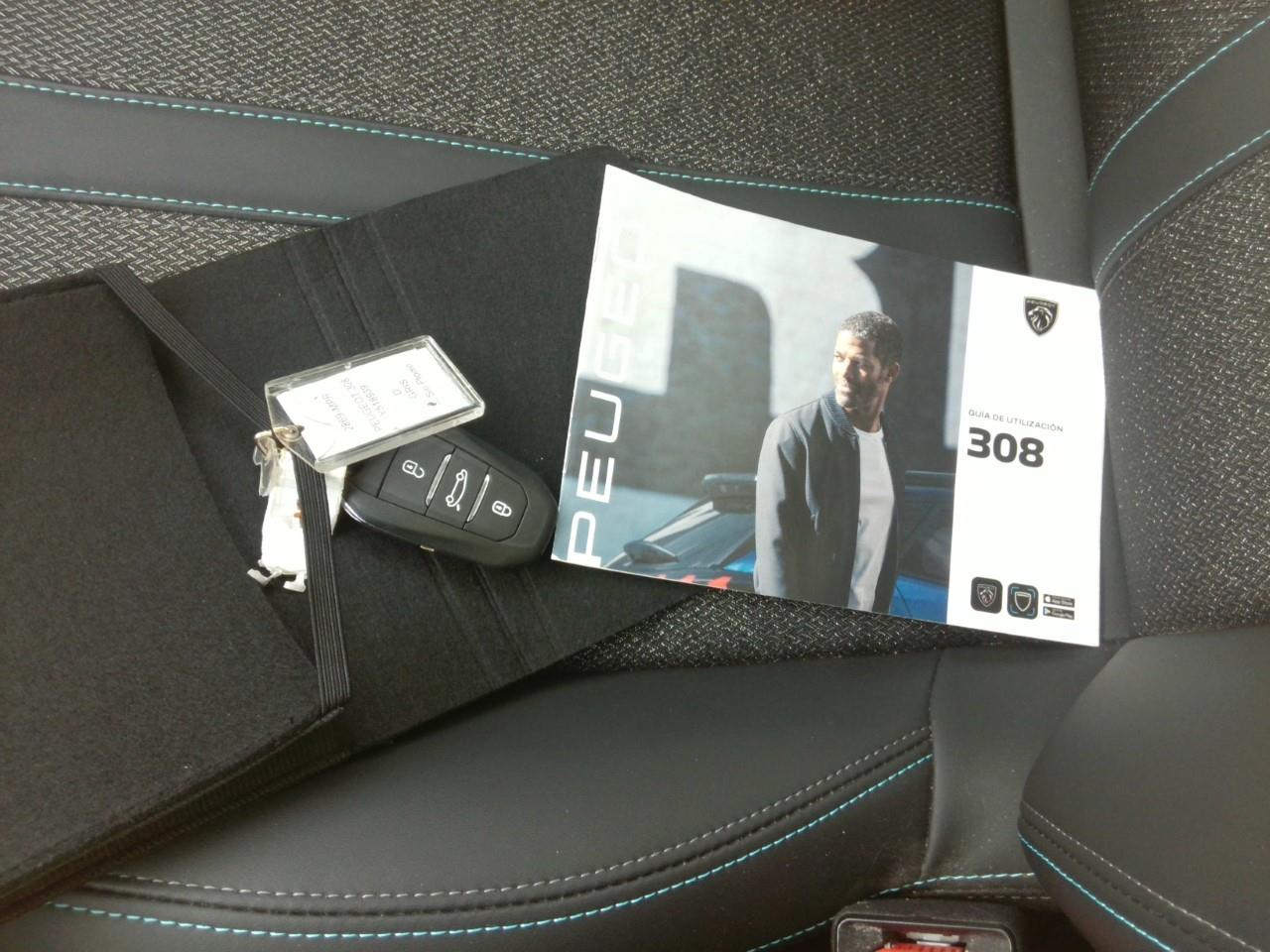 Foto Peugeot 308 8
