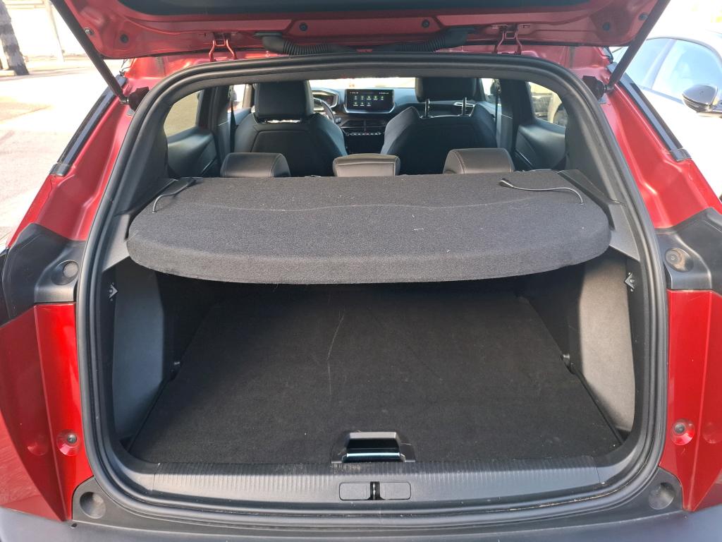 Peugeot 2008 PureTech 130 S&S EAT8 GT 2024