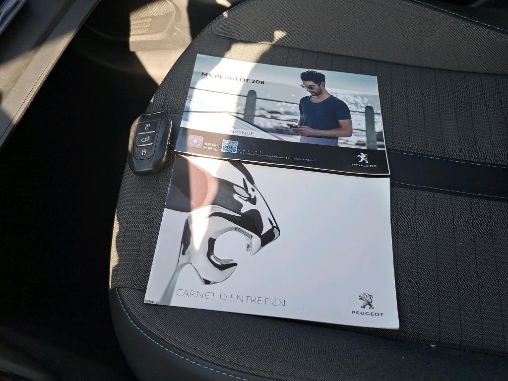 Peugeot 208 BlueHDi 100 S&S BVM6 Allure Business 2021