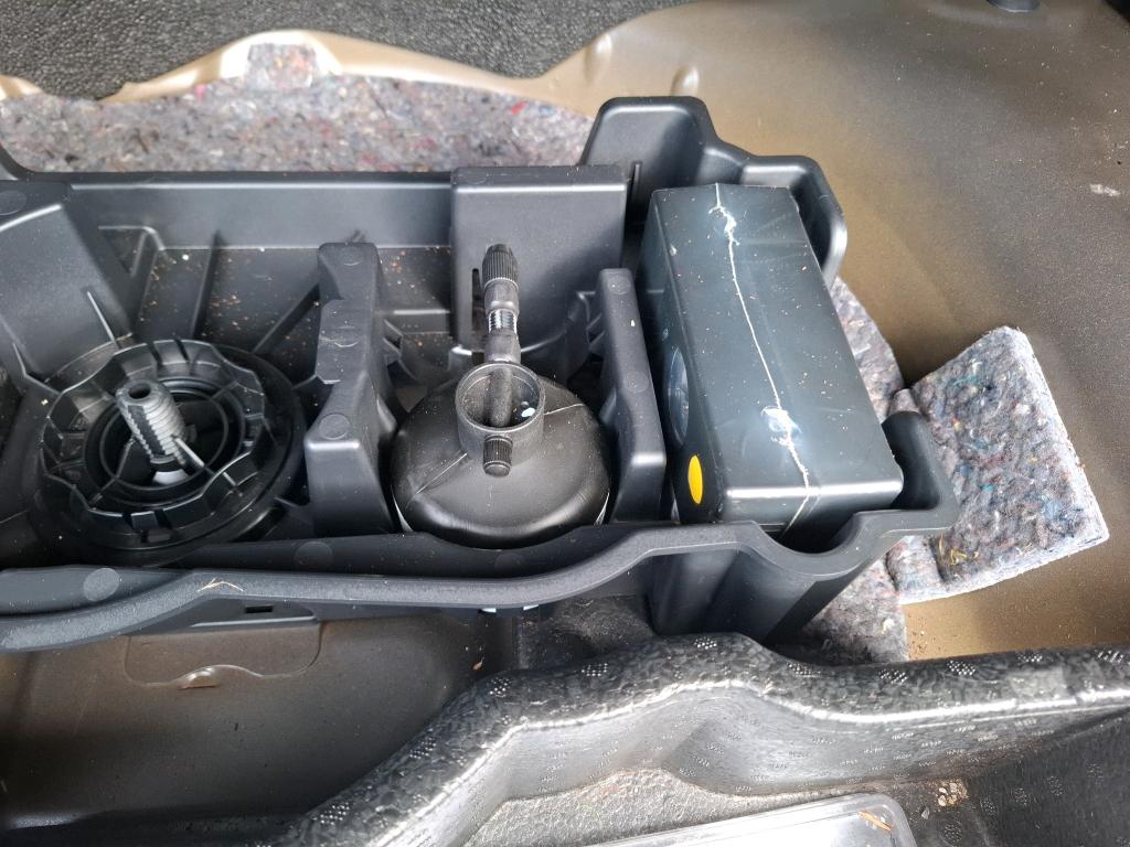 Peugeot 2008 BlueHDi 130 S&S EAT8 Roadtrip 2022