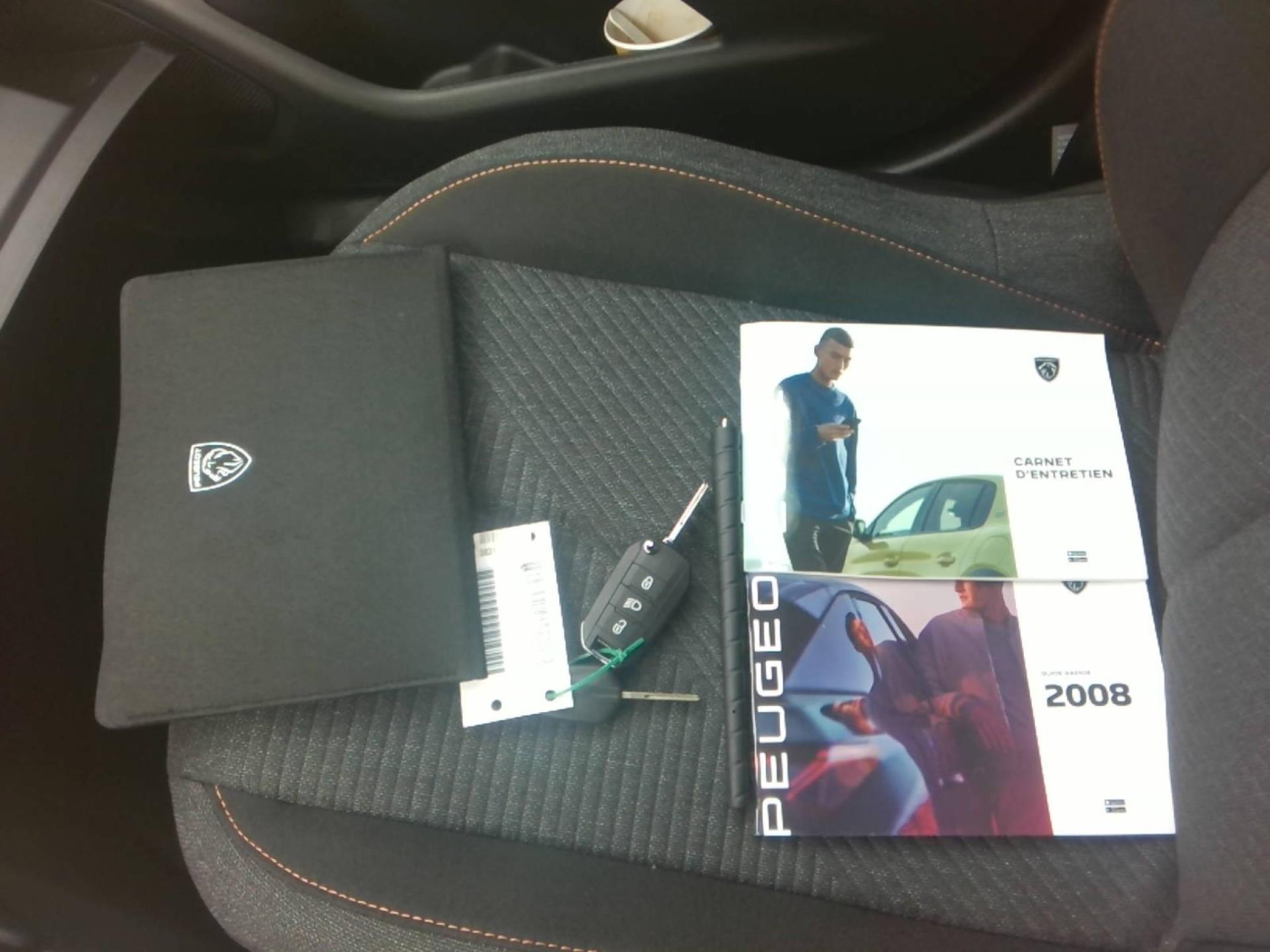 Peugeot 2008 100 S&S BVM6 Style 2025