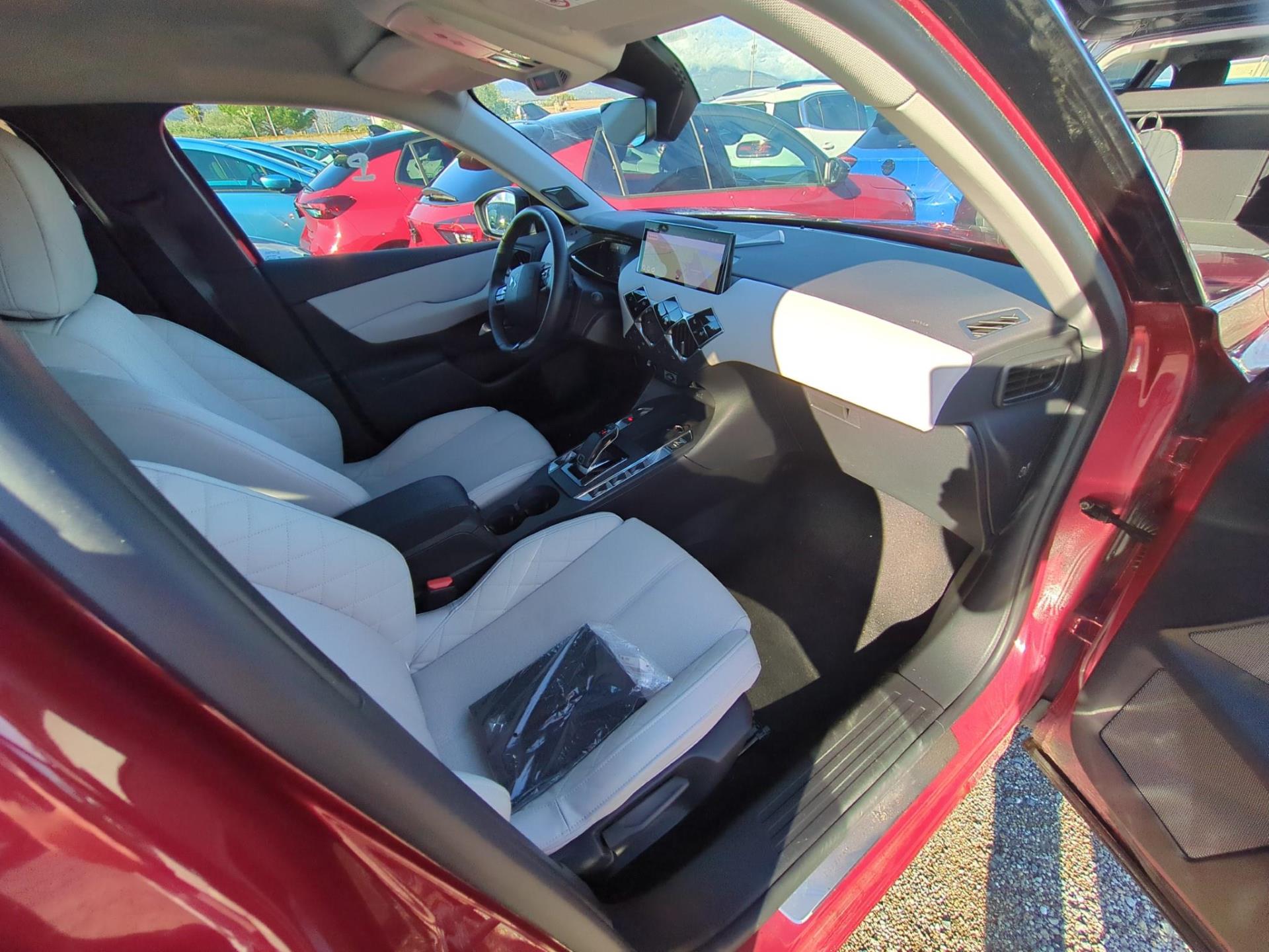 DS DS 3 PureTech 130 EAT8 Esprit de Voyage 2024