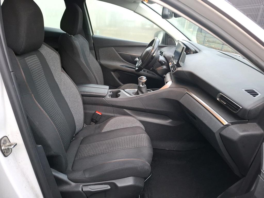 Peugeot 3008 BlueHDi 130ch S&S BVM6 Active Business 2021