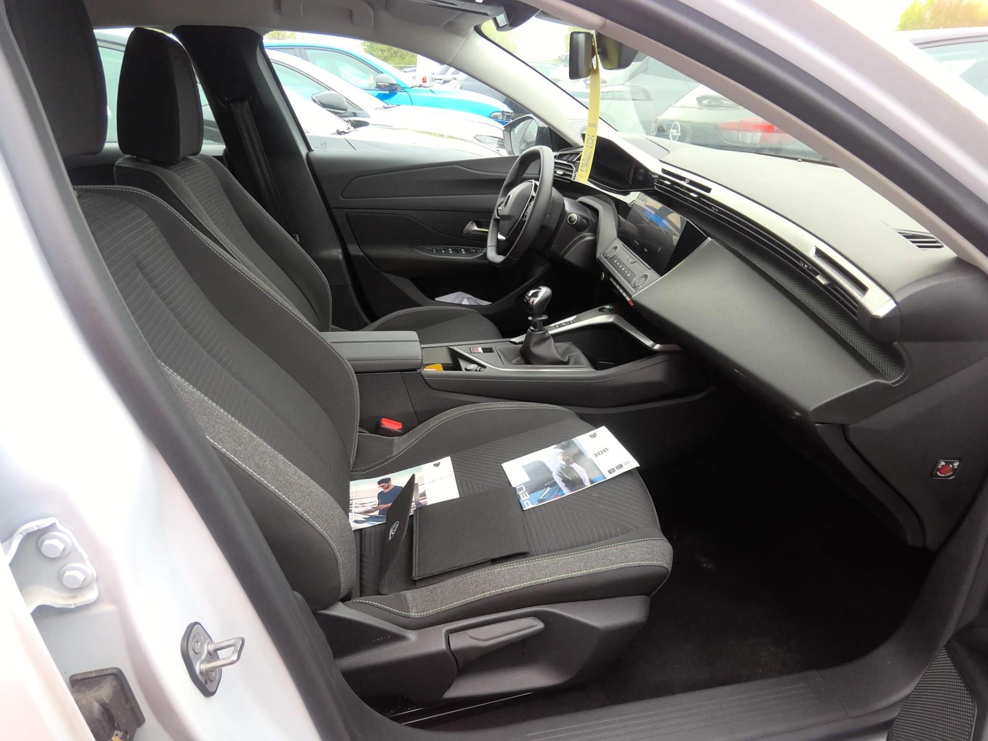 Peugeot 308 SW PureTech 130ch S&S BVM6 Active Pack 2024