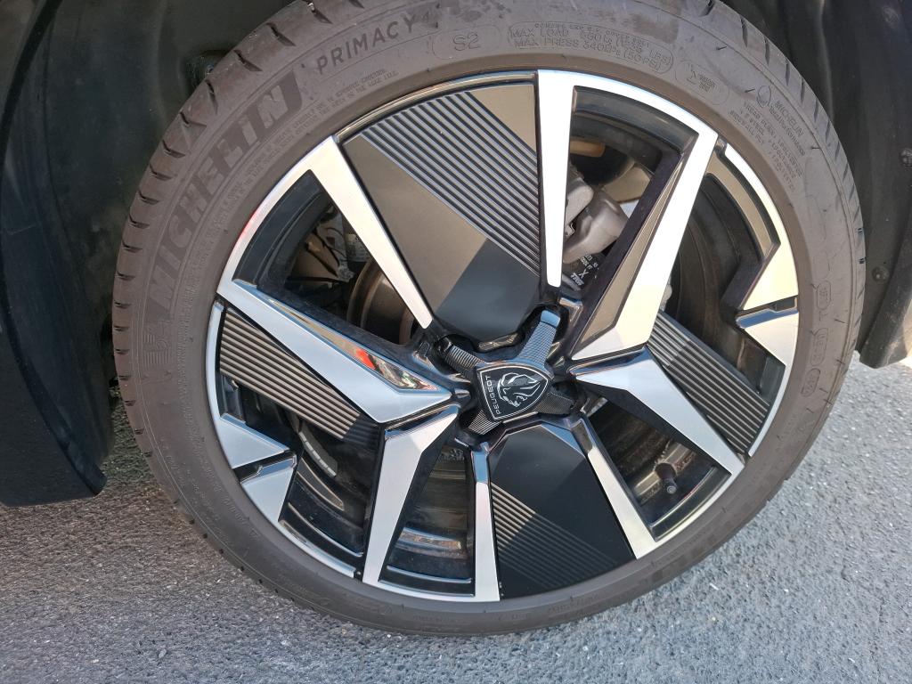 Peugeot 208 Hybrid 136 e-DCS6 GT 2025