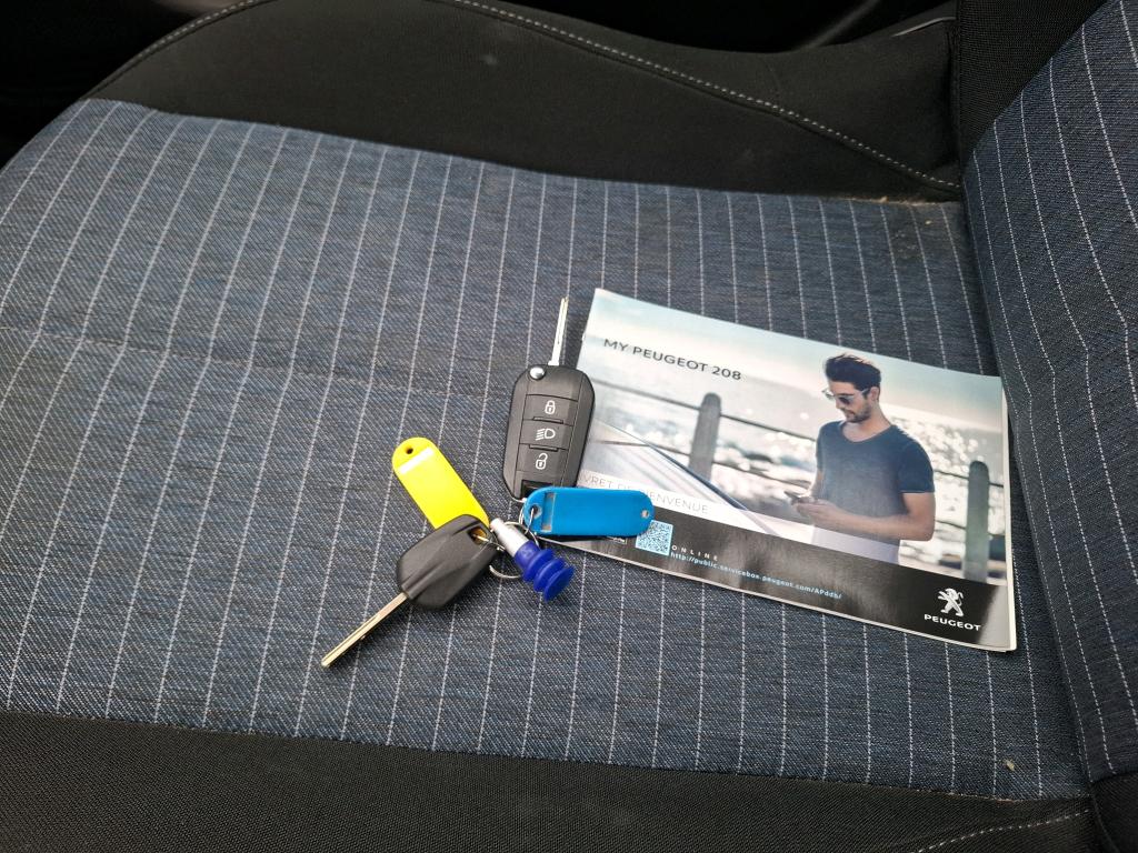 Peugeot 208 BLUEHDI 100 S&S BVM6 PREMIUM PACK 2021
