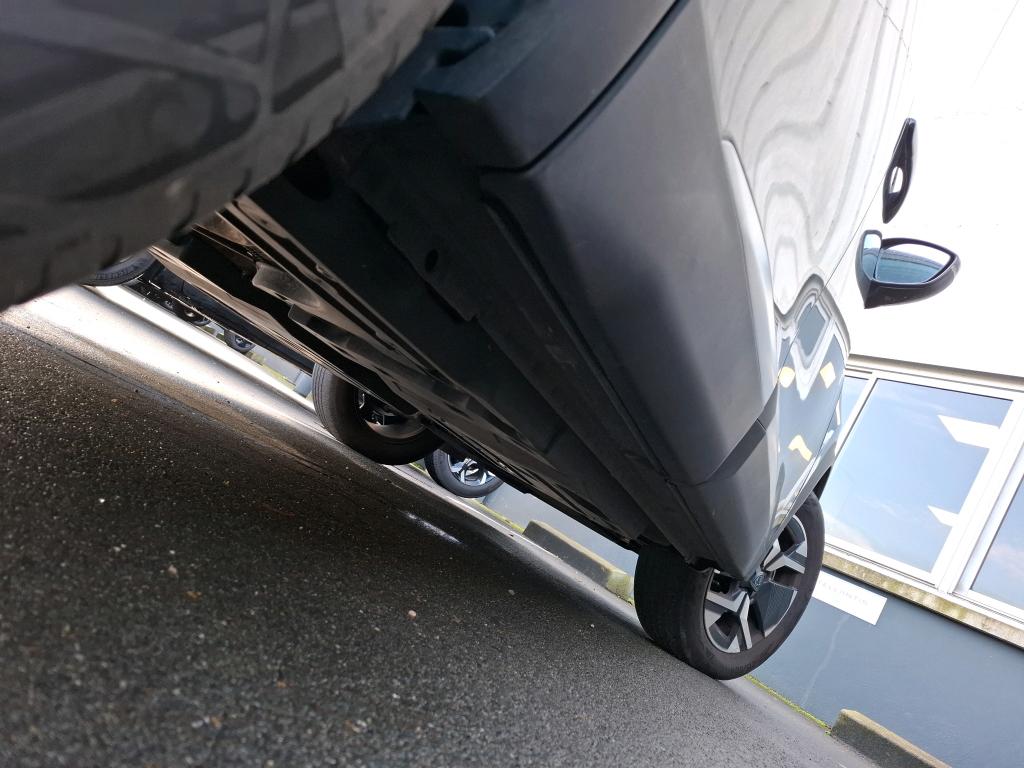 Peugeot 2008 PureTech 130 S&S EAT8 GT 2024