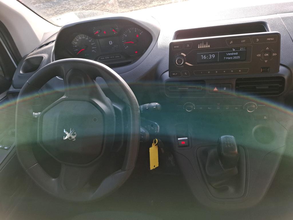 Peugeot PARTNER FOURGON STANDARD 650 KG BLUEHDI 100 S&S BVM5 PREMIUM 2020