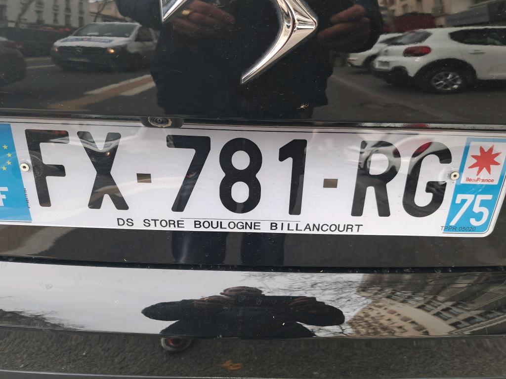 DS DS7 Crossback Hybride E-Tense 225 EAT8 Louvre 2021