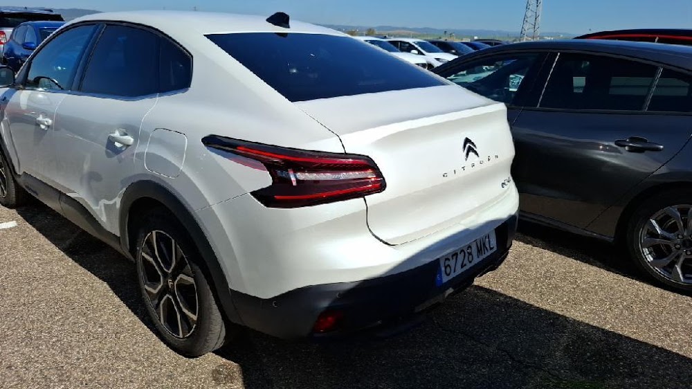 Foto Citroën ë-C4 8
