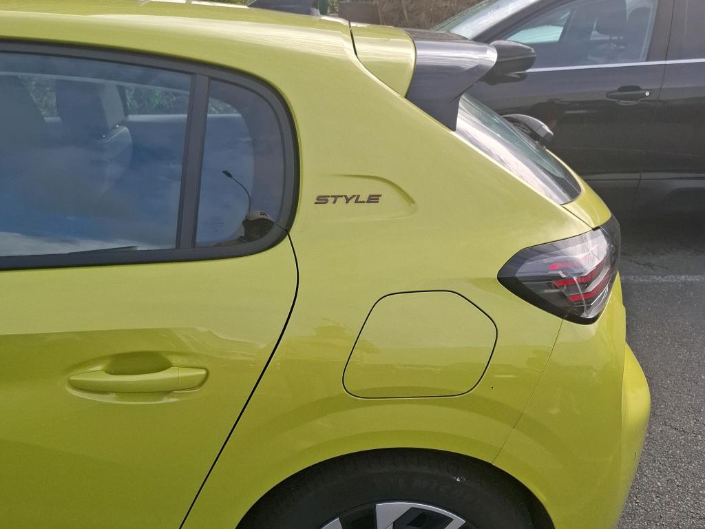 Peugeot 208 Hybrid 110 ch e-DCS6 Style 2025