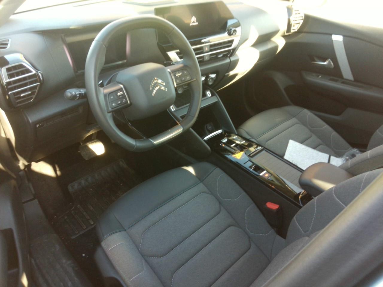 Foto Citroën C4 X 3