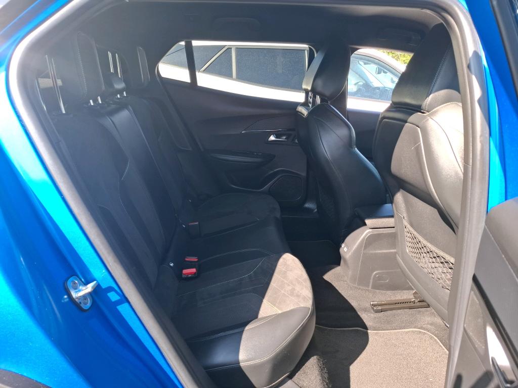 Peugeot 2008 BlueHDi 130 S&S EAT8 GT Pack 2021
