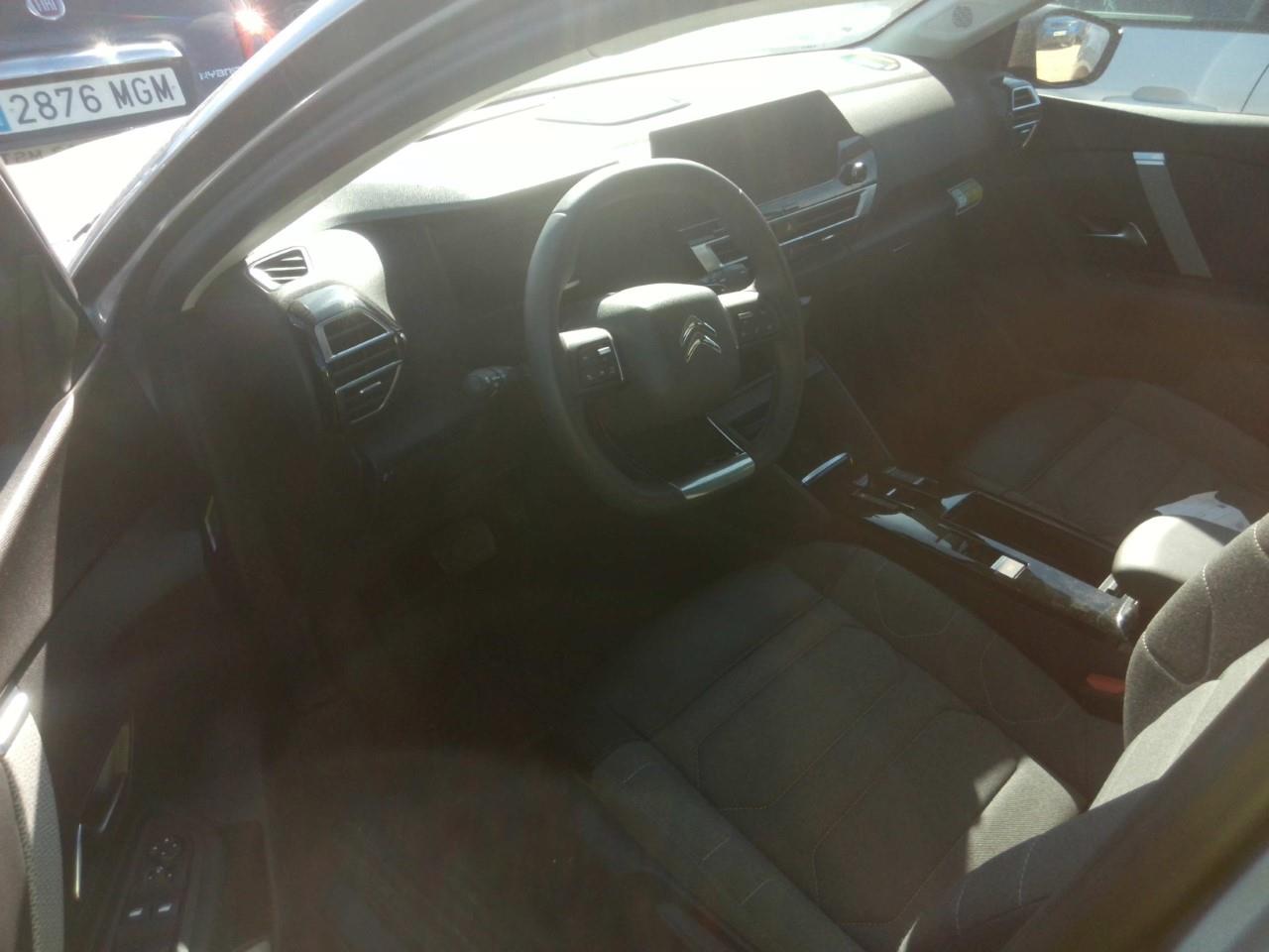 Foto Citroën C4 X 3