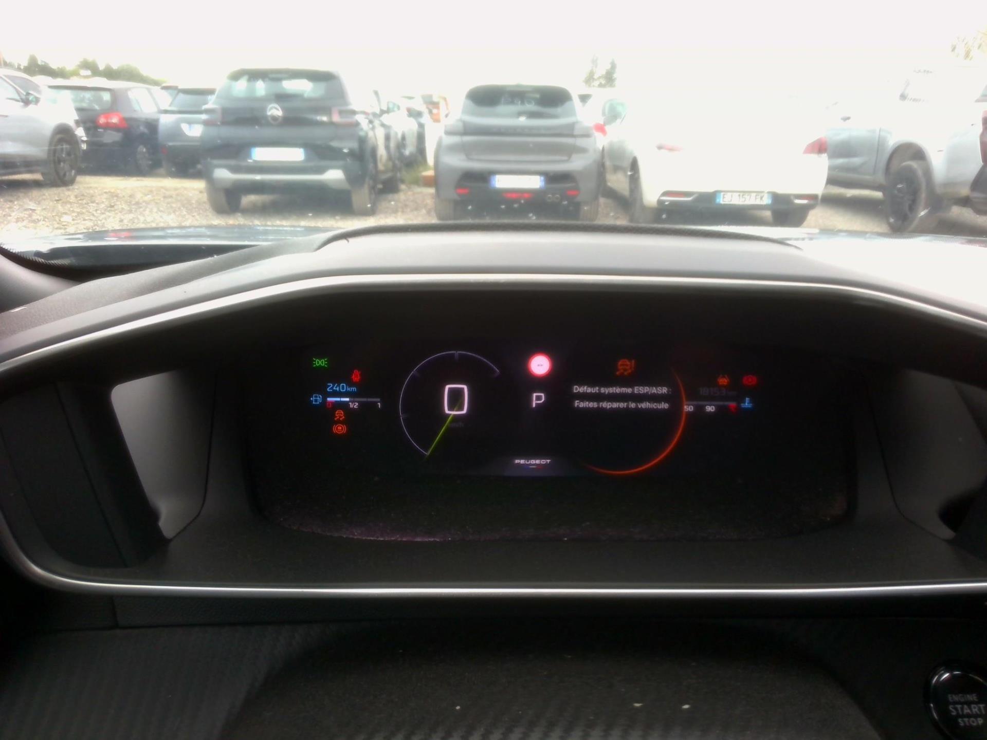 Peugeot 2008 Hybrid 145 ch e-DCS6 GT 2026