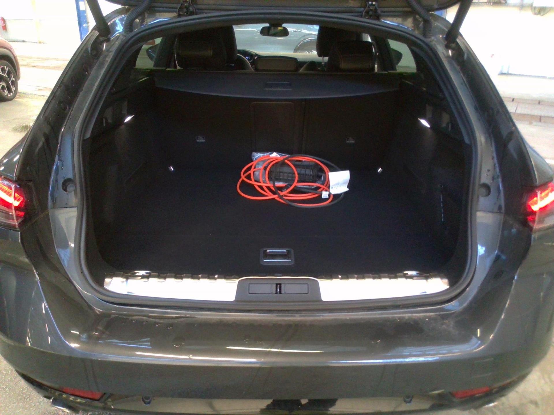 Peugeot 508 SW Hybrid 180 e-EAT8 Allure 2023