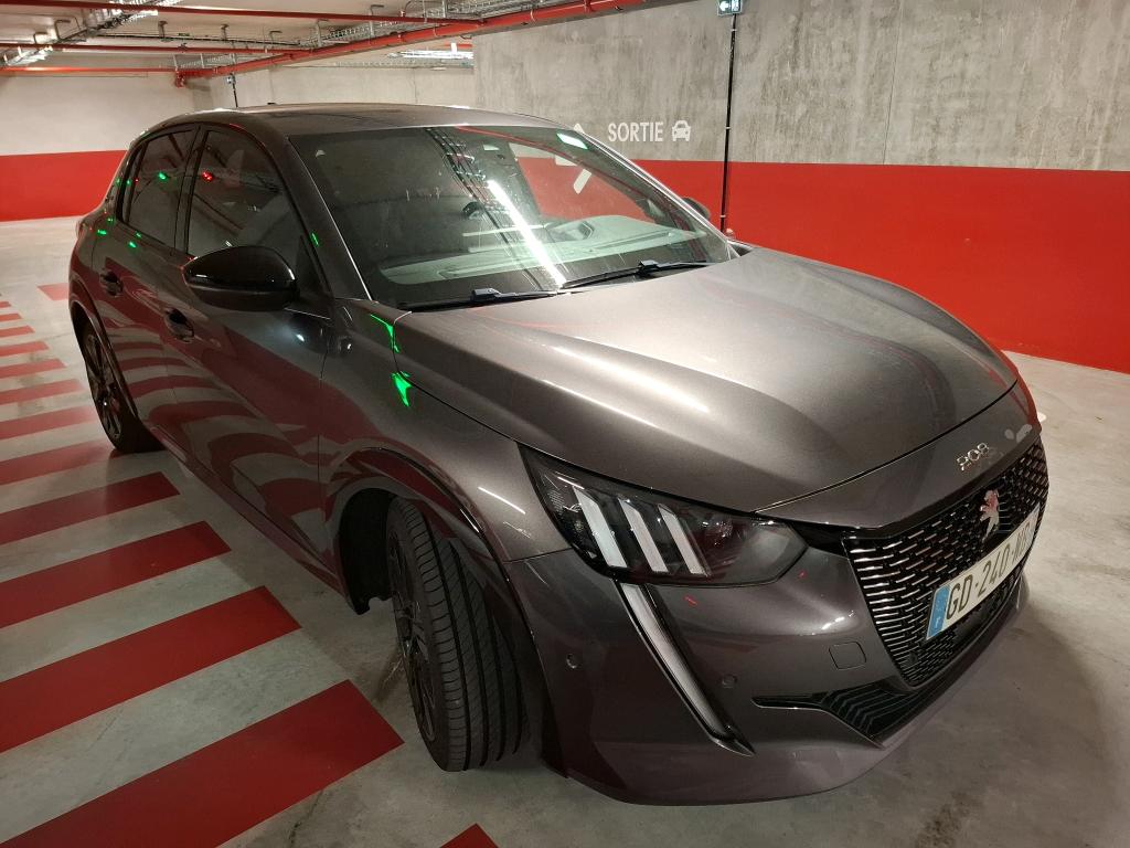 Peugeot 208 PureTech 130 S&S EAT8 GT Pack 2021