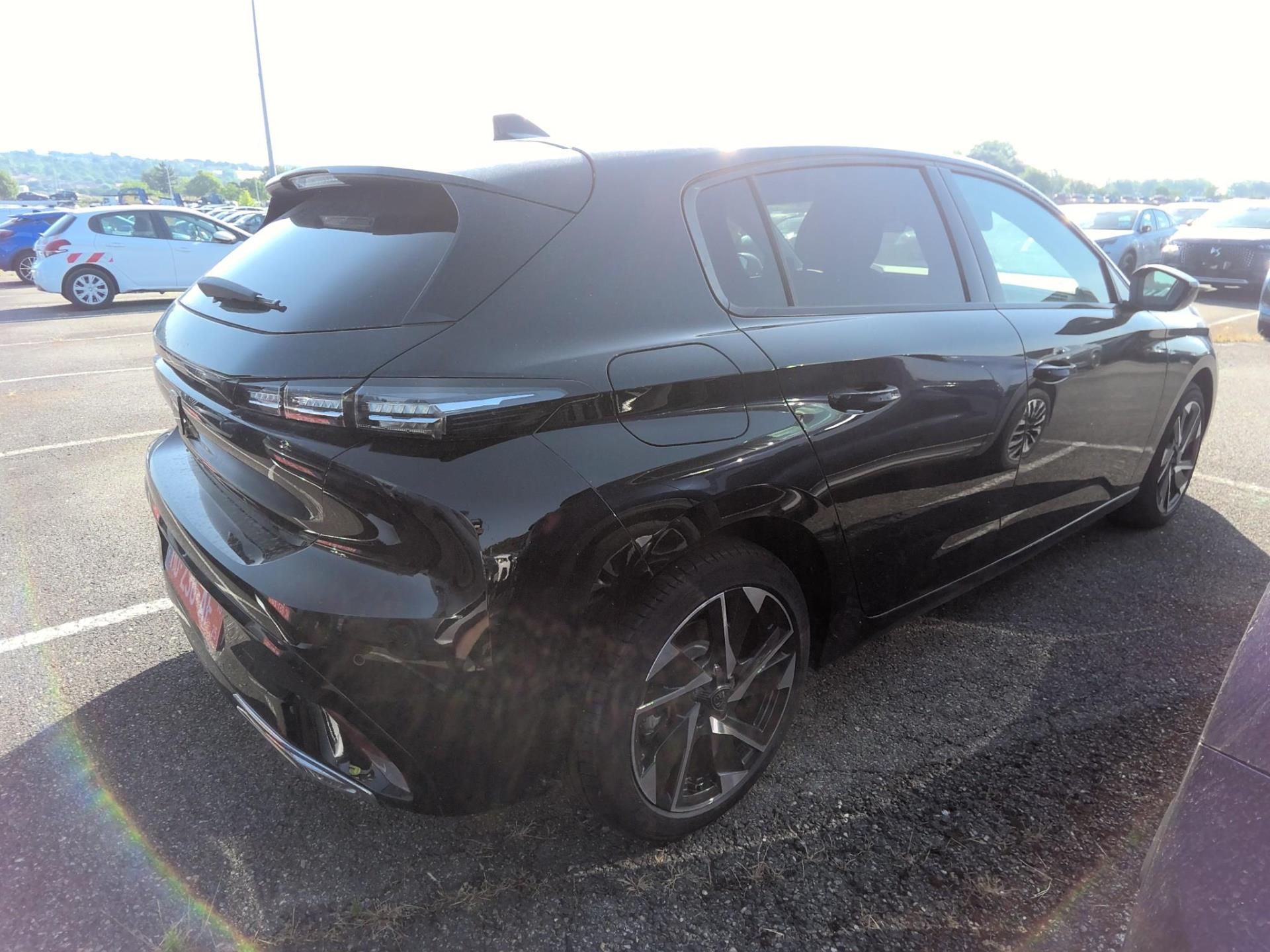 Peugeot 308 Hybrid 136 e-DCS6 Allure 2025