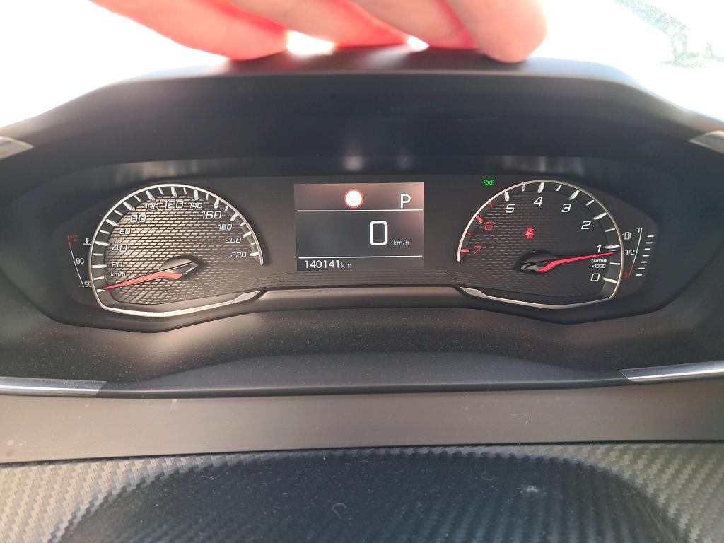 Peugeot 2008 BlueHDi 130 S&S EAT8 Allure 2021