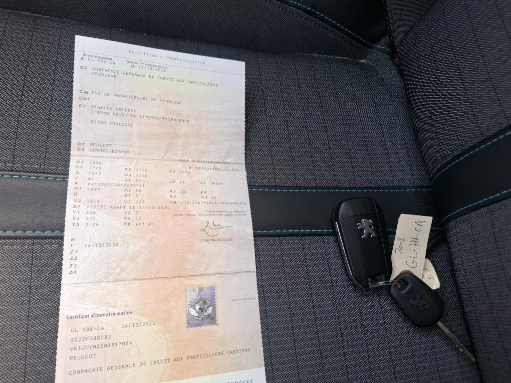Peugeot 2008 BlueHDi 130 S&S EAT8 Allure Pack 2022