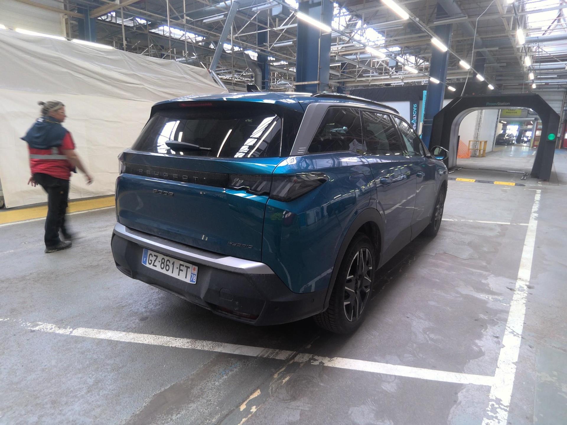 Peugeot 5008 Hybrid 136 e-DCS6 Allure 2024