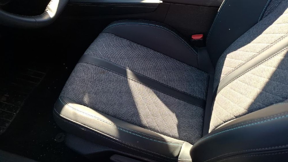 Foto Peugeot 408 9