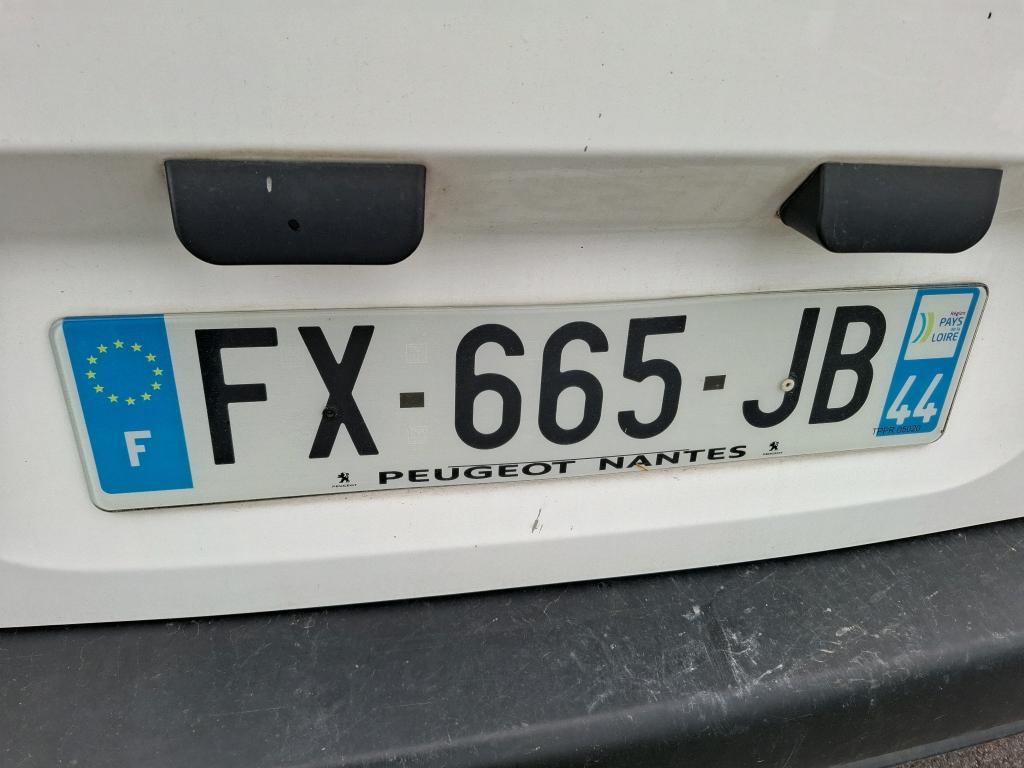 Peugeot PARTNER FOURGON STANDARD 1000 KG BLUEHDI 100 S&S BVM5 ASPHALT 2021