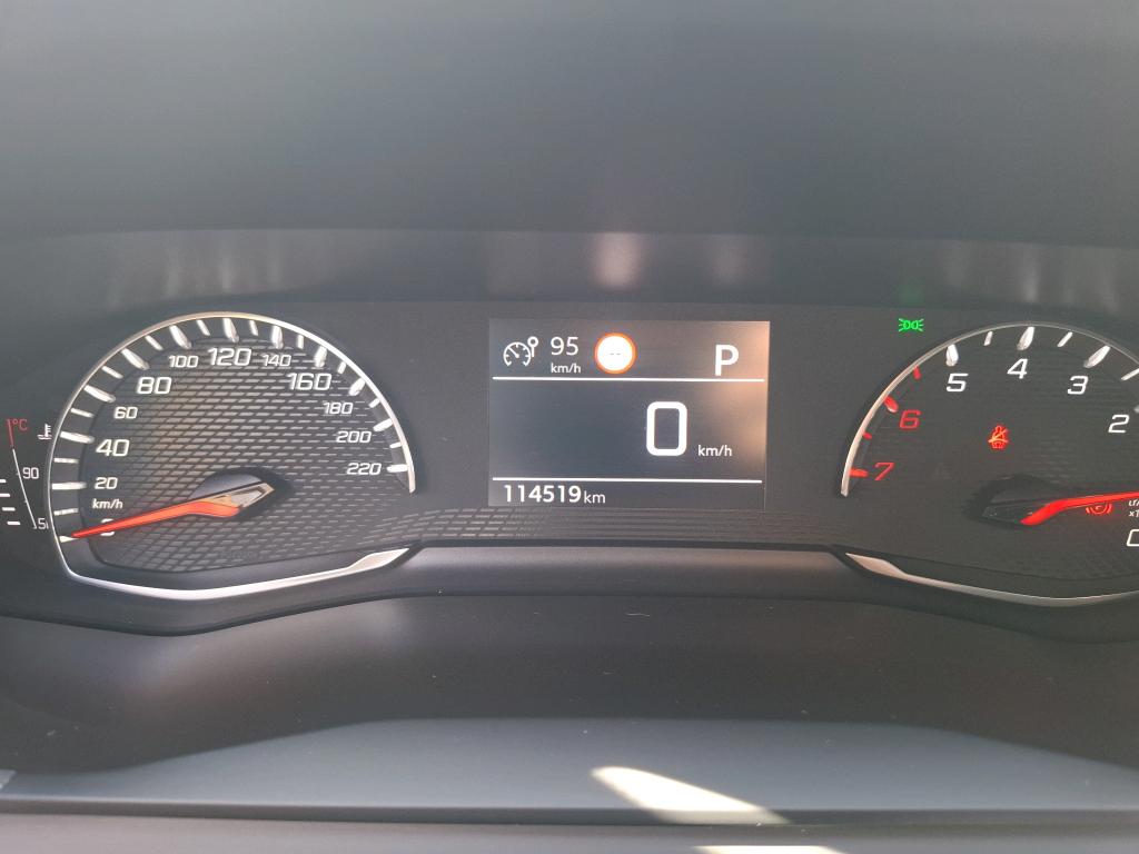 Peugeot 2008 BlueHDi 130 S&S EAT8 Allure 2021