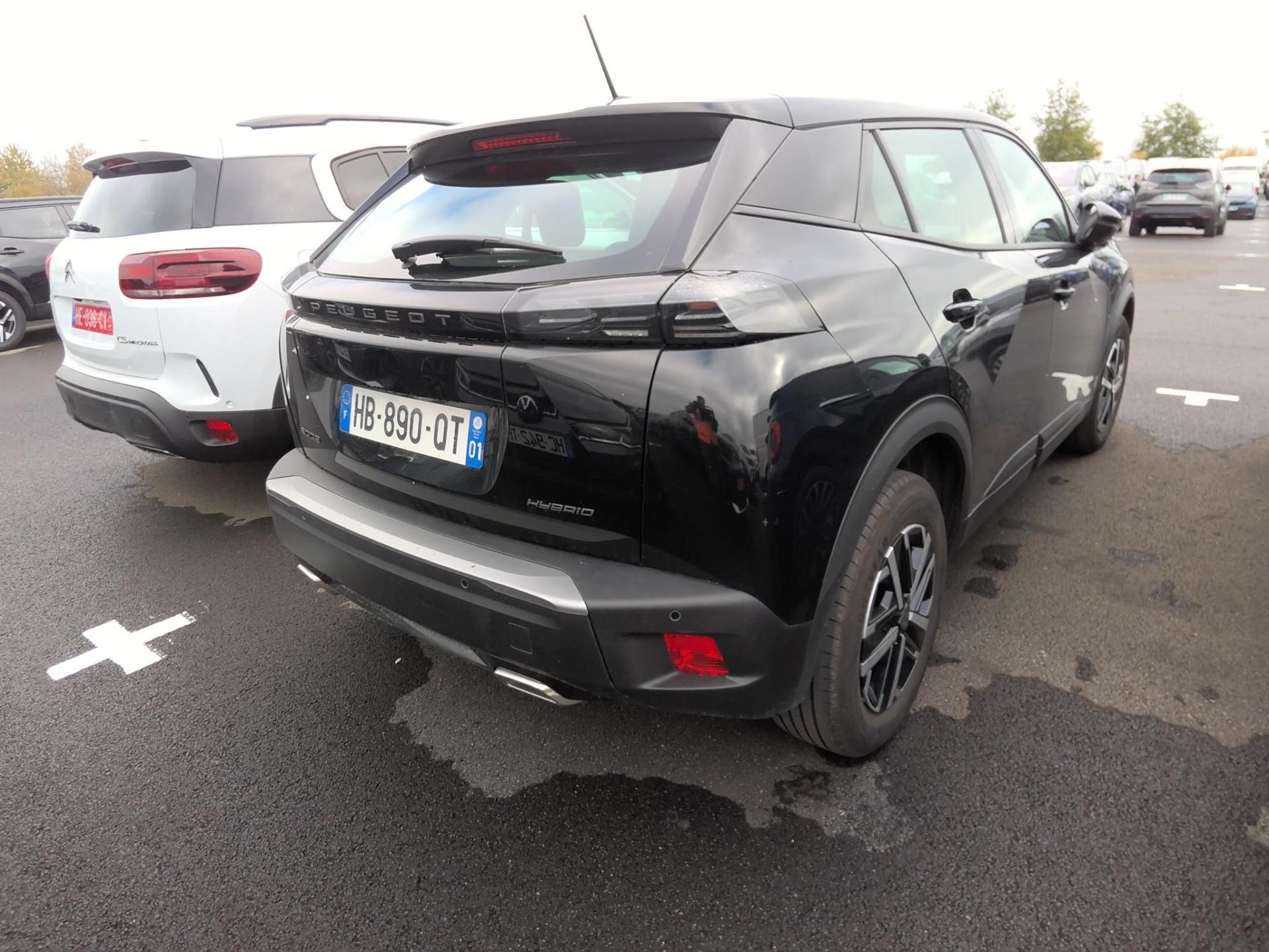Peugeot 2008 Hybrid 136 e-DCS6 Style 2025