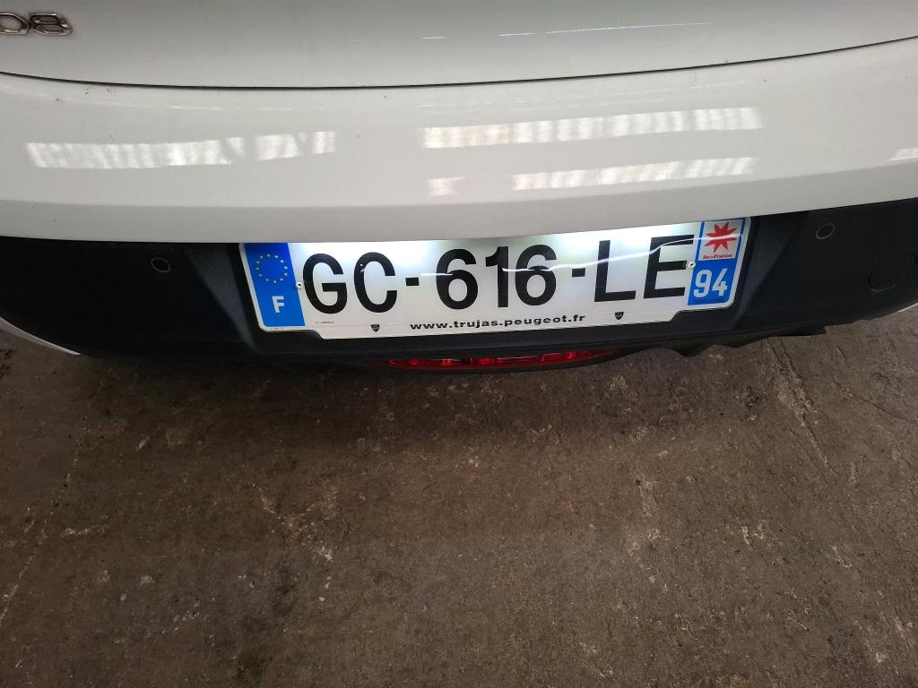 Peugeot 208 BLUEHDI 100 S&S BVM6 PREMIUM PACK 2021