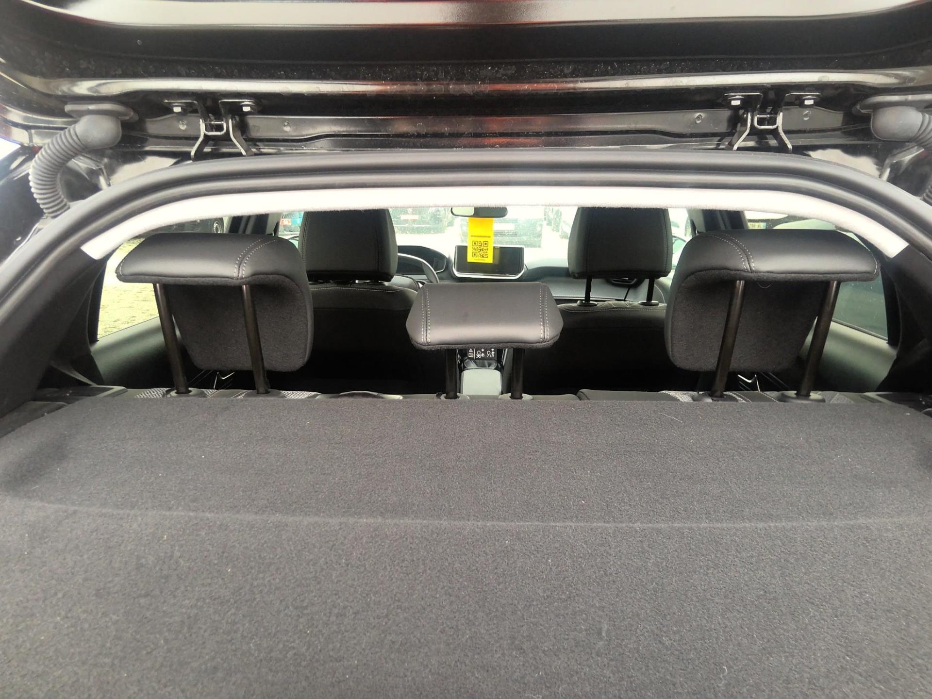 Peugeot 208 100 S&S BVM6 Allure 2025