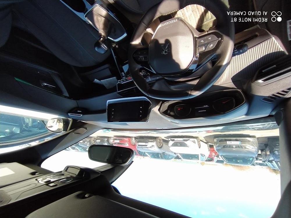 Foto Peugeot 2008 12