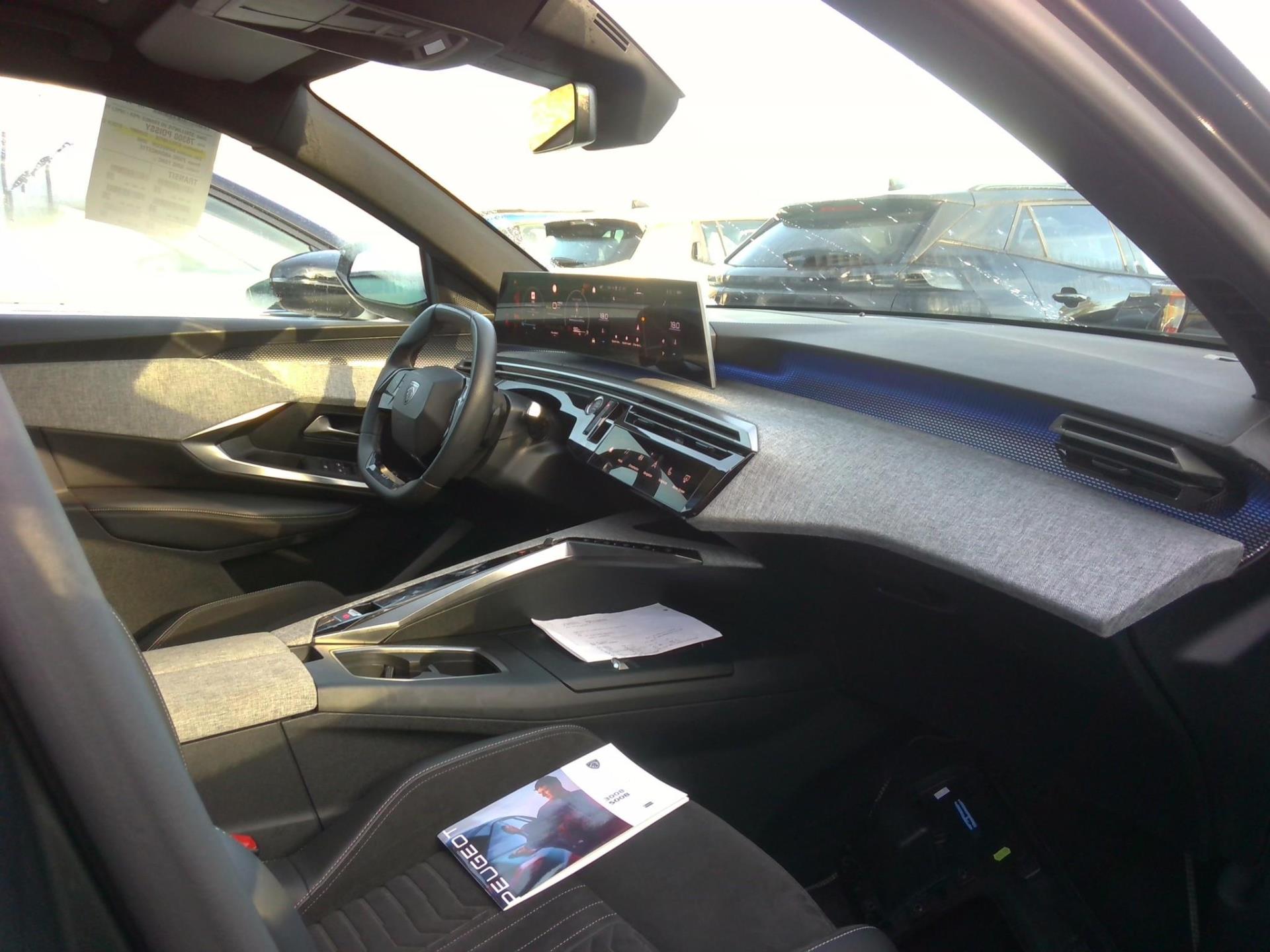 Peugeot 3008 Plug-in Hybrid 195 e-DCS7 GT 2025