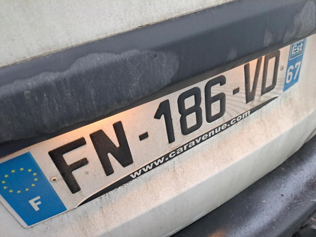 Peugeot EXPERT FGN TOLE STANDARD 2.0 BLUEHDI 120 S&S BVM6 ASPHALT 2020