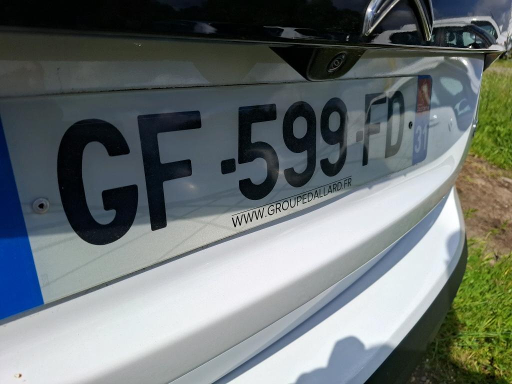 Citroen C4 SOCIETE PURE TECH 130 S&S EAT8 FEEL NAV BUSINESS R 2022