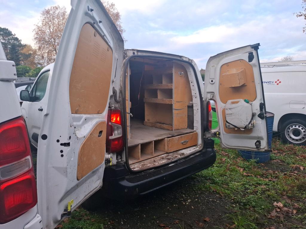 Peugeot PARTNER FOURGON STANDARD 650 KG BLUEHDI 100 S&S BVM5 PREMIUM 2020