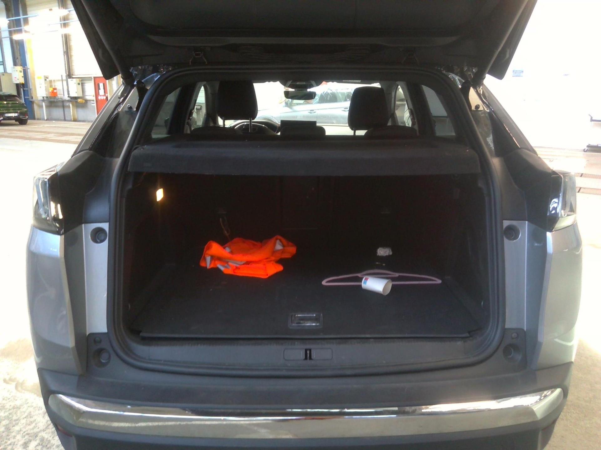 Peugeot 3008 Hybrid4 300 e-EAT8 GT Pack 2022