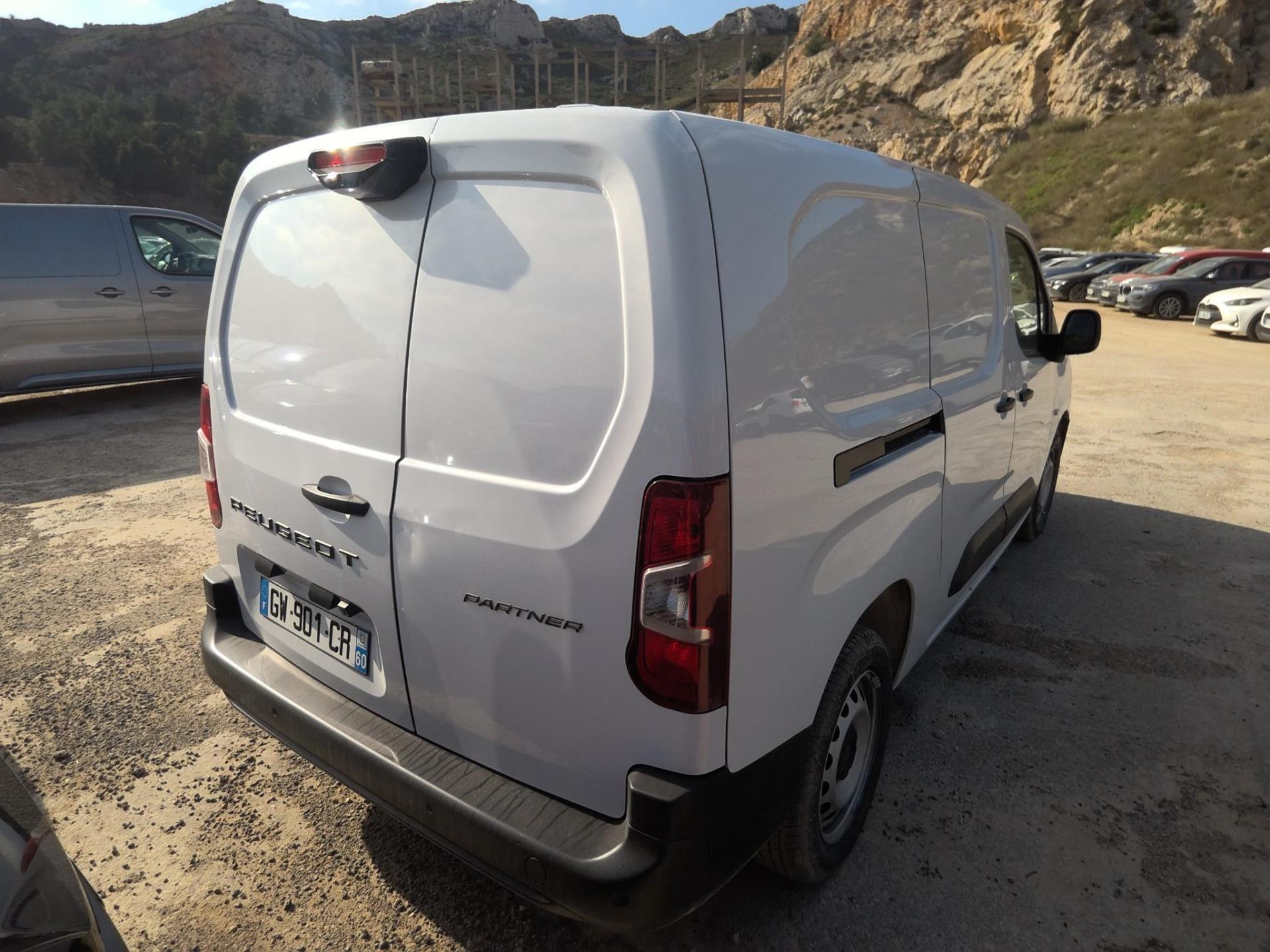 Peugeot PARTNER FOURGON XL 950 KG BLUEHDI 100 S&S BVM6  2024