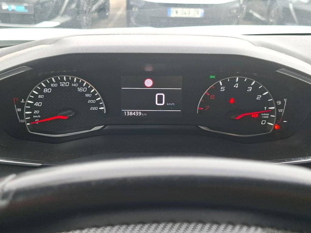 Peugeot 2008 BlueHDi 110 S&S BVM6 Active Pack 2022