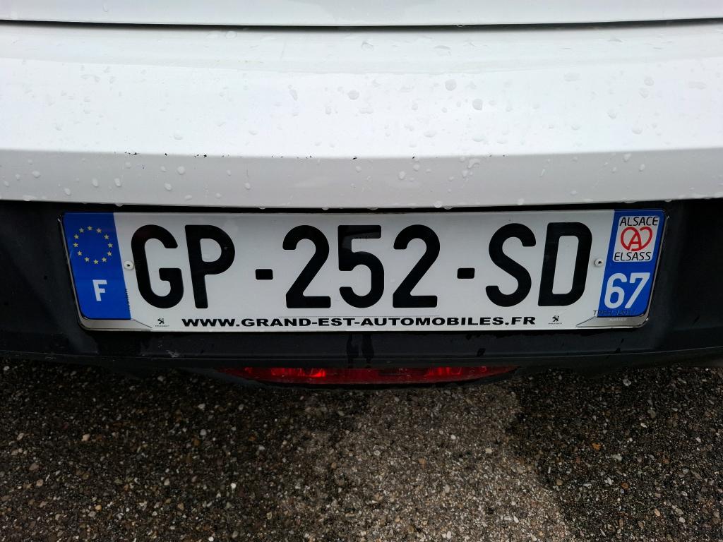 Peugeot 208 PureTech 100 S&S EAT8 Style 2023