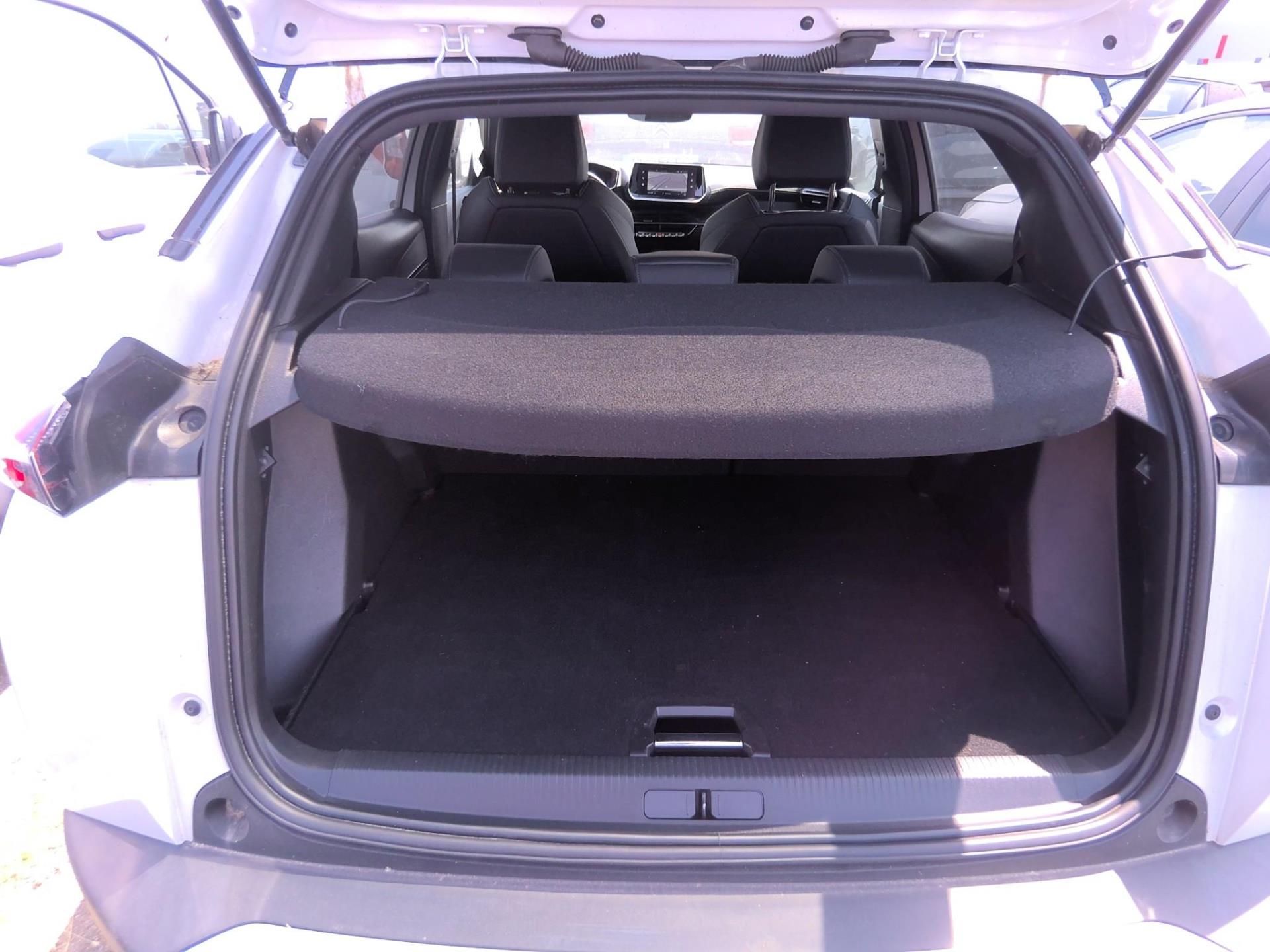Peugeot 2008 BlueHDi 130 S&S EAT8 GT 2023