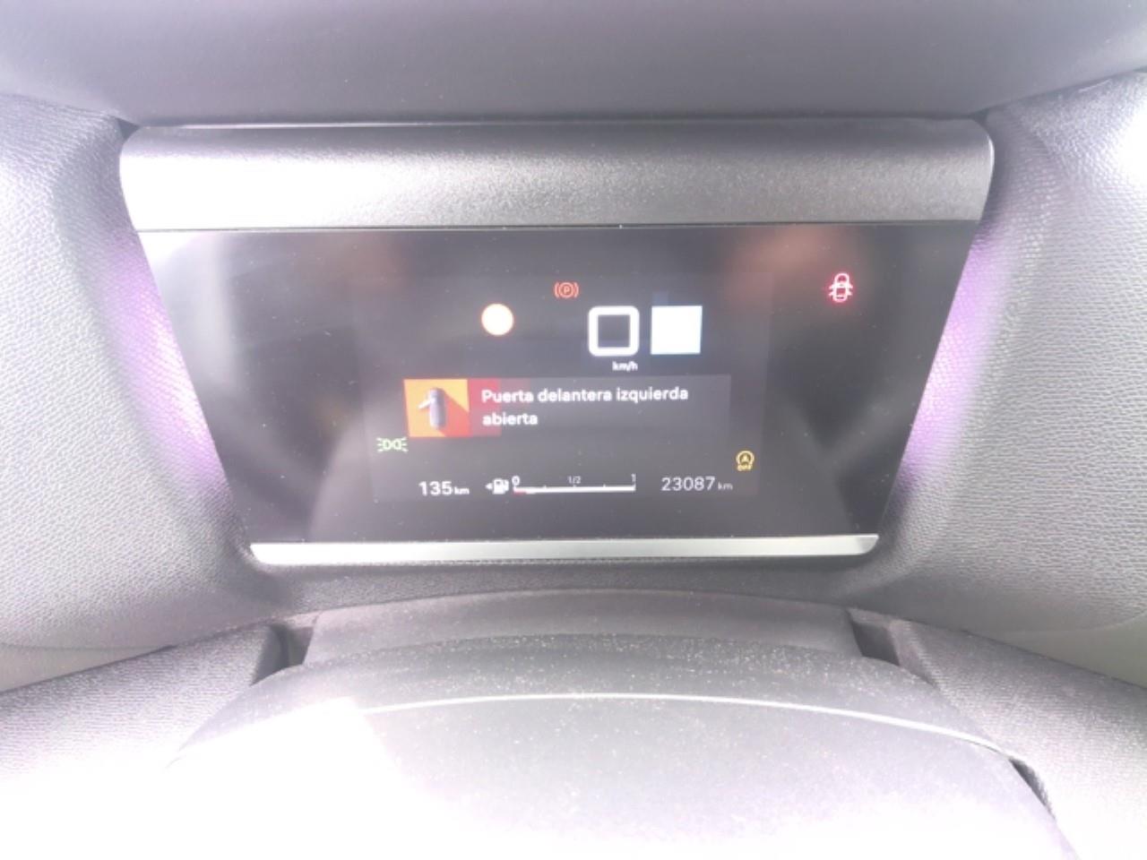 Foto Citroën C4 X 6