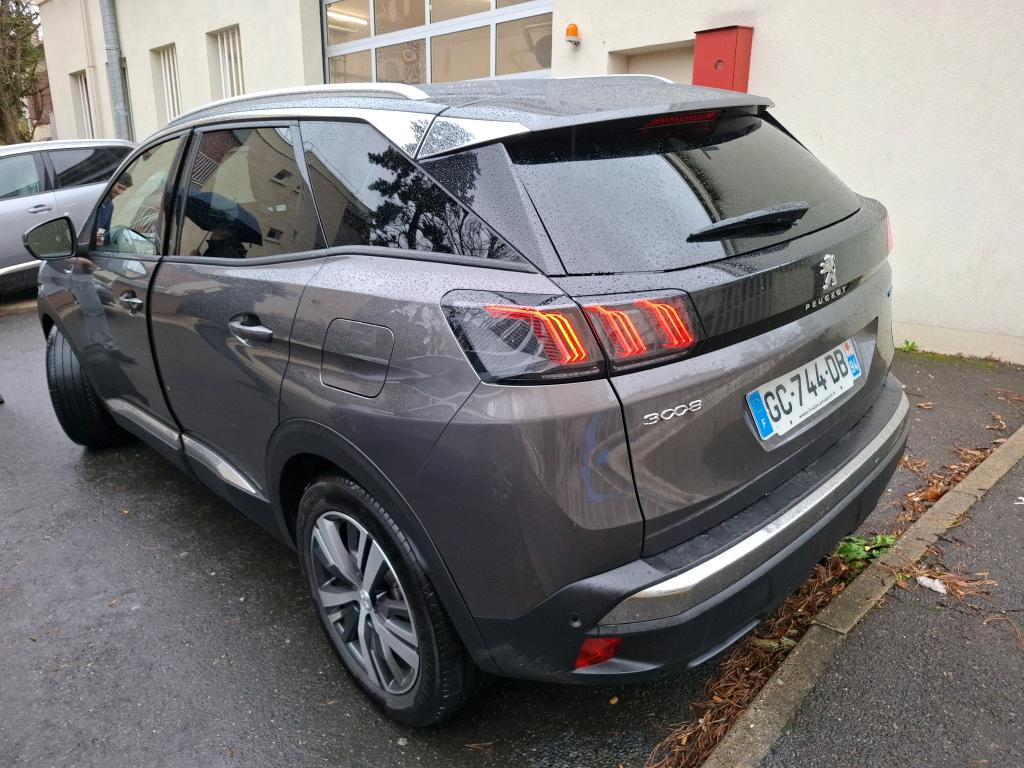 Peugeot NV 3008 SUV