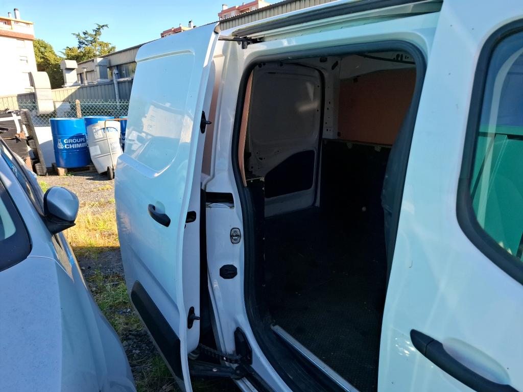 Peugeot PARTNER FOURGON STANDARD 650 KG BLUEHDI 100 S&S BVM6 ASPHALT 2021