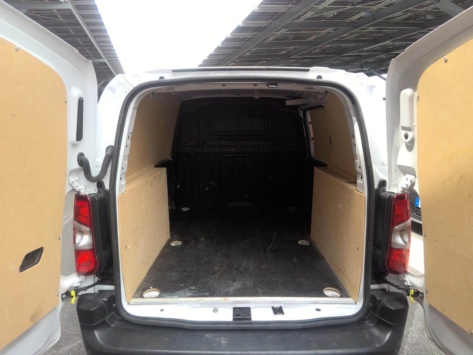 Citroen BERLINGO VAN M 950 BLUEHDI 100 S&S BVM6 2023