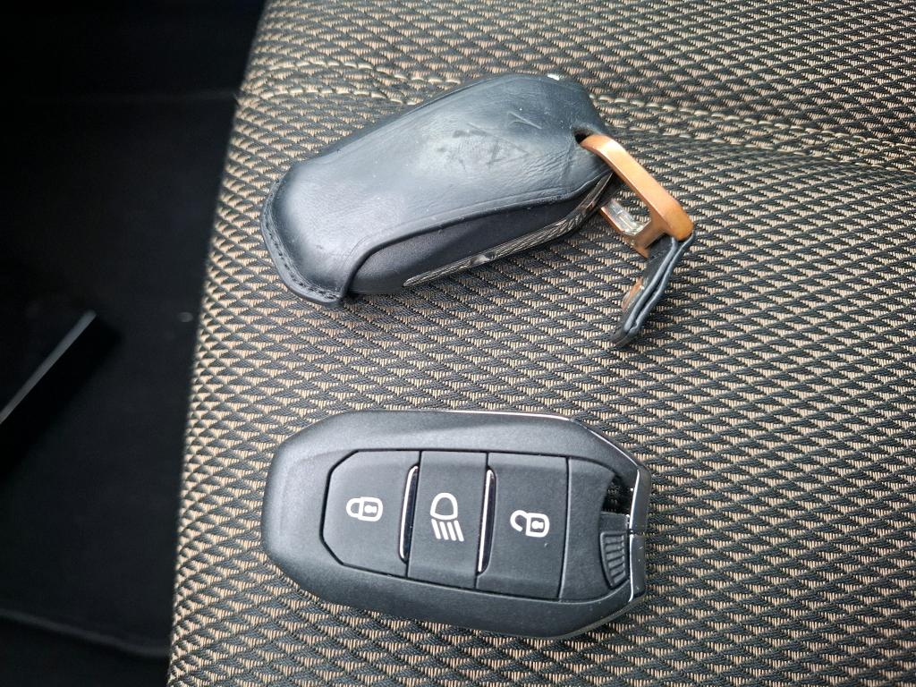 DS DS7 Crossback BlueHDi 130 EAT8 Bastille 2022