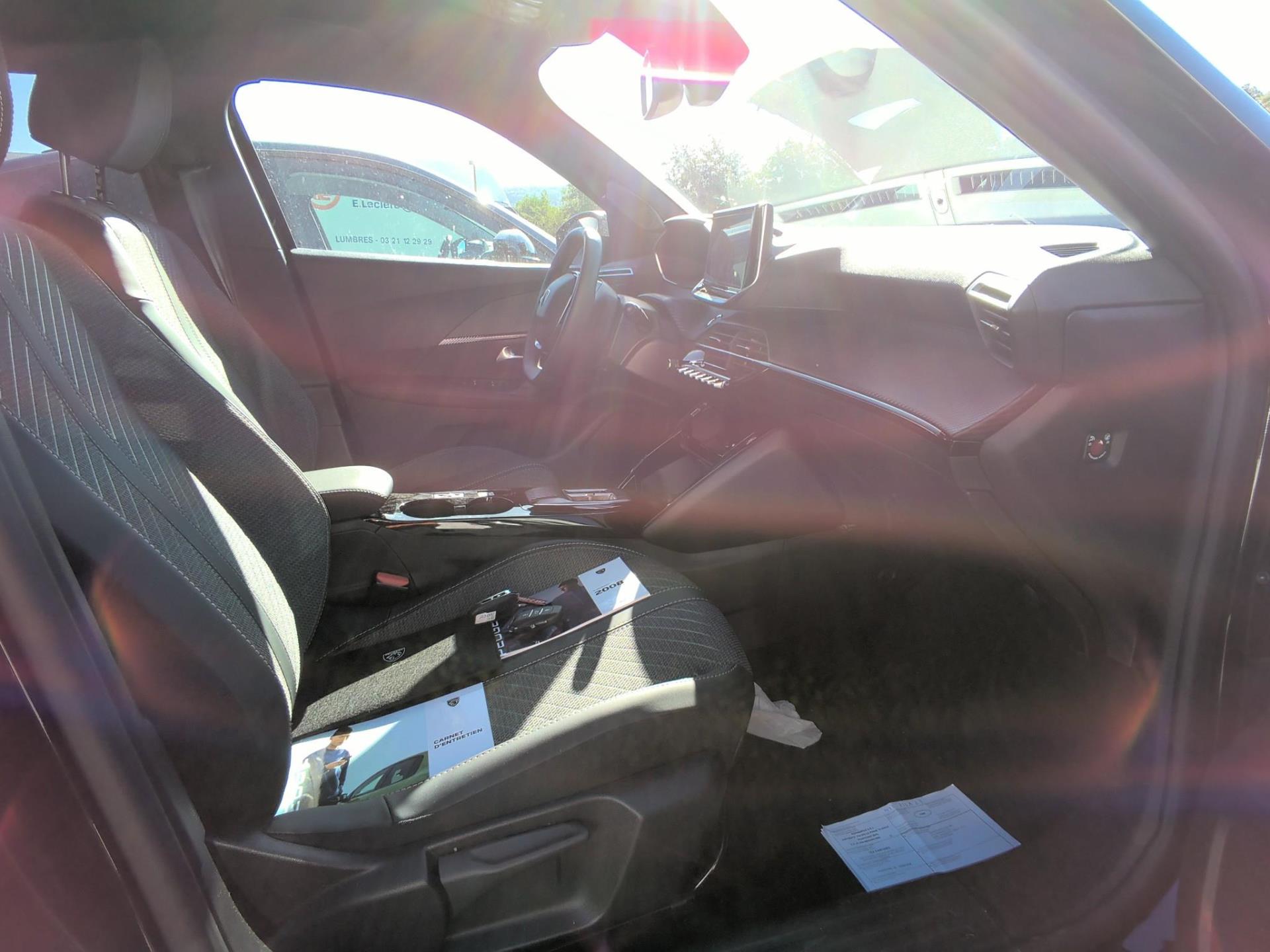 Peugeot 2008 Hybrid 145 ch e-DCS6 Allure 2026