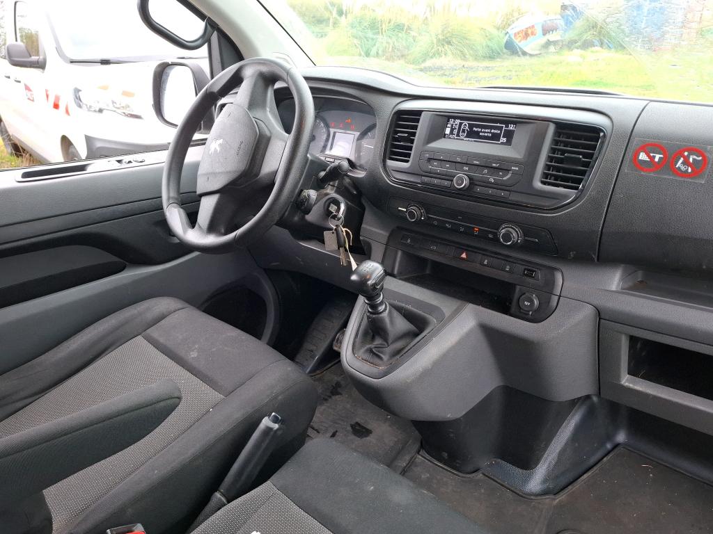Peugeot EXPERT FGN TOLE STANDARD 2.0  BLUEHDI 120 S&S BVM6 PREMIUM 2018