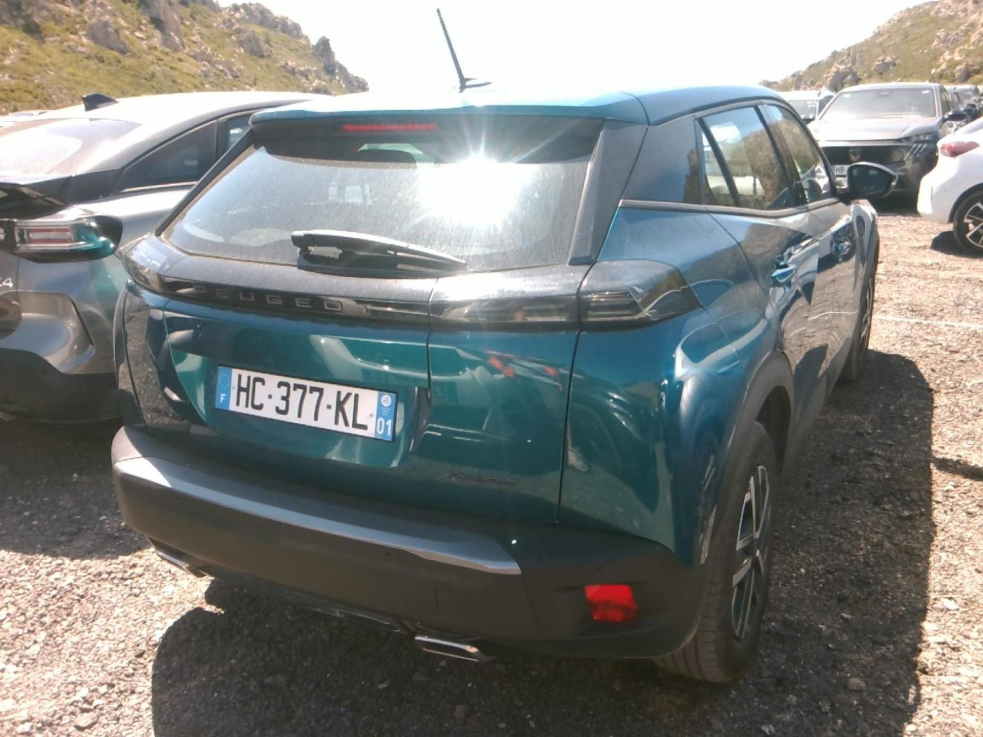 Peugeot 2008 Hybrid 145 e-DCS6 Style 2025