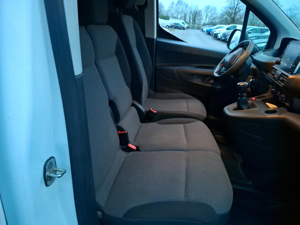 Peugeot PARTNER FOURGON LONG 950 KG BLUEHDI 130 S&S BVM6 PREMIUM 2022